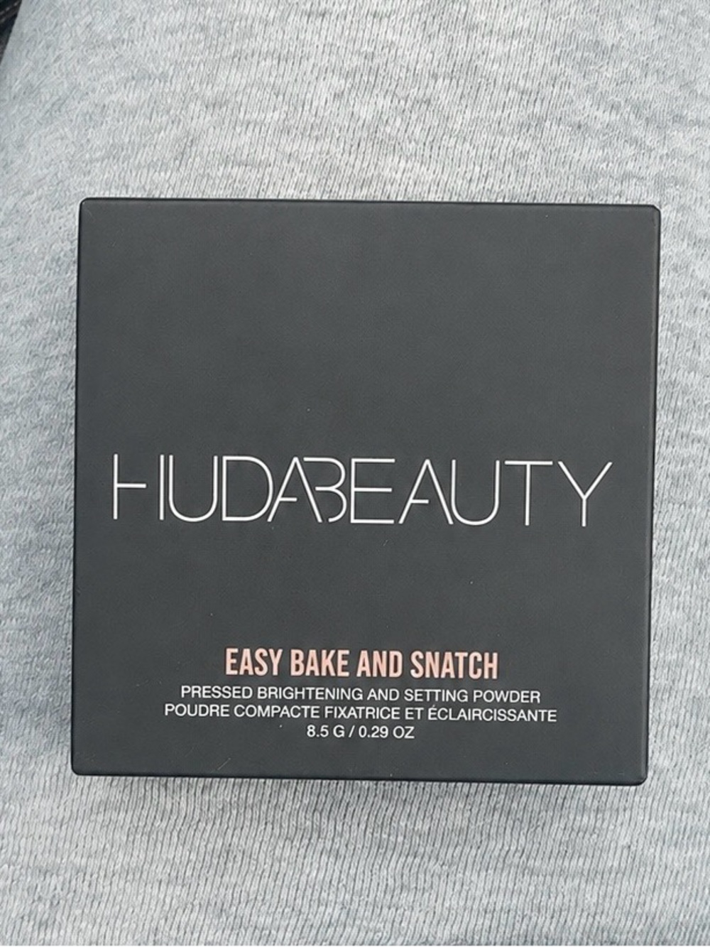 Pressed Brightening and Setting Powder